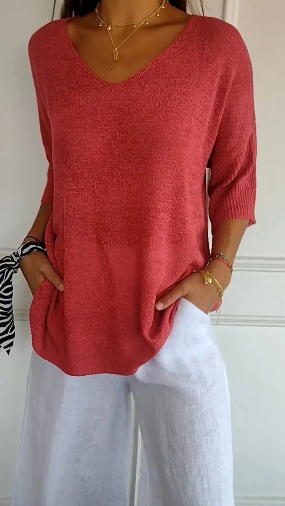 SelenaClers| Jersey atemporal con cuello en V