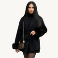SelenaClers | Elegante abrigo con detalles de piel sintética